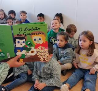 sinse crianças em leitura sinse crianças em leitura